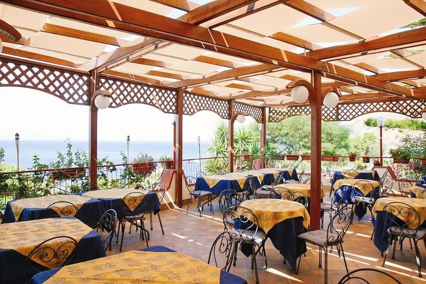Paradiso Hotel Ristorante Riaci Capo Екстер'єр фото