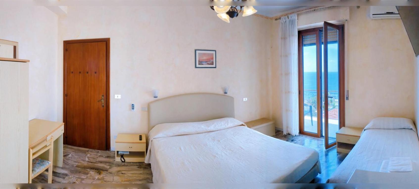 Paradiso Hotel Ristorante Riaci Capo Екстер'єр фото