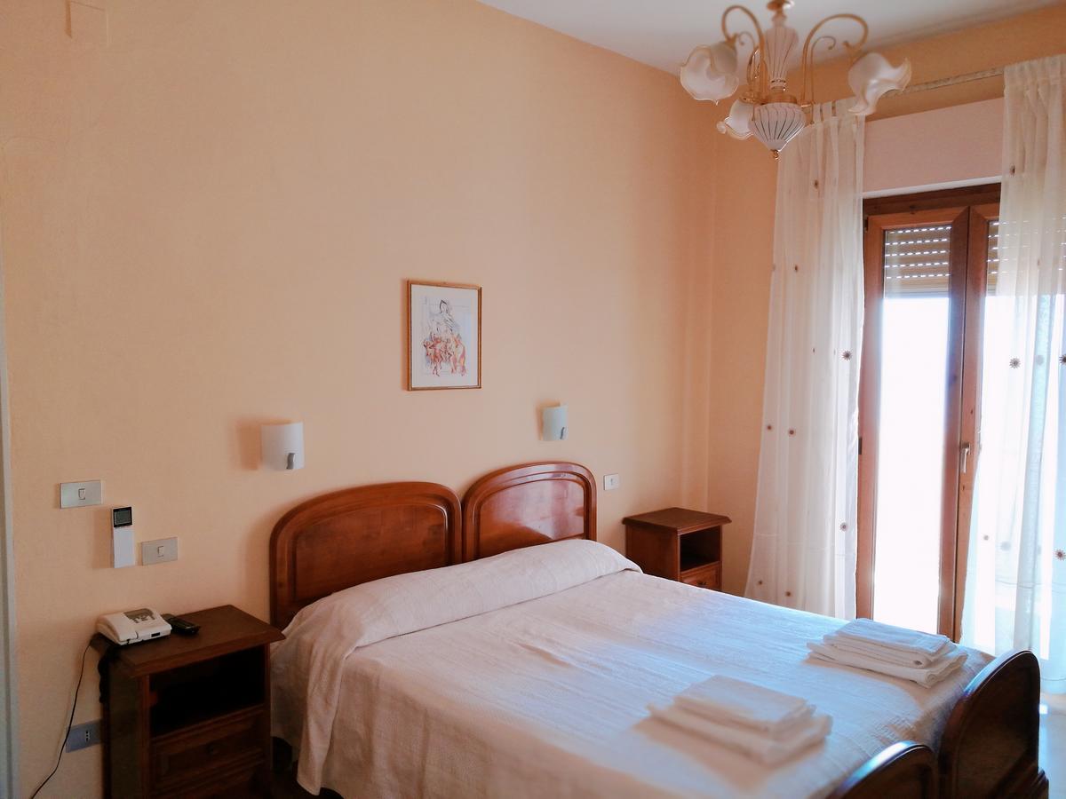 Paradiso Hotel Ristorante Riaci Capo Екстер'єр фото