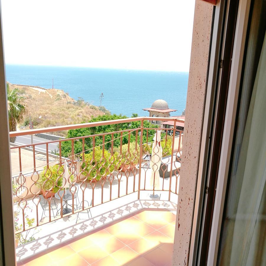 Paradiso Hotel Ristorante Riaci Capo Екстер'єр фото